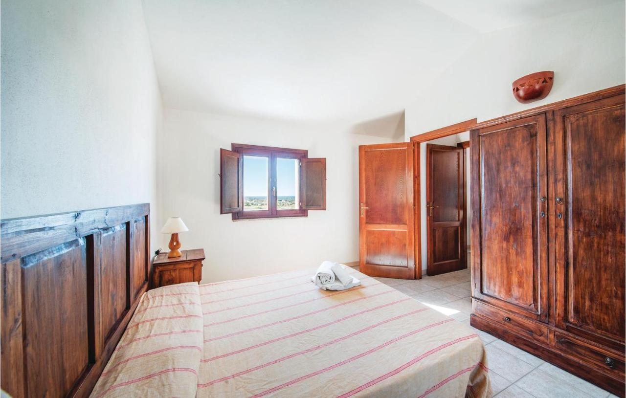 Li Scalitti 2 Villa Badesi Exteriör bild